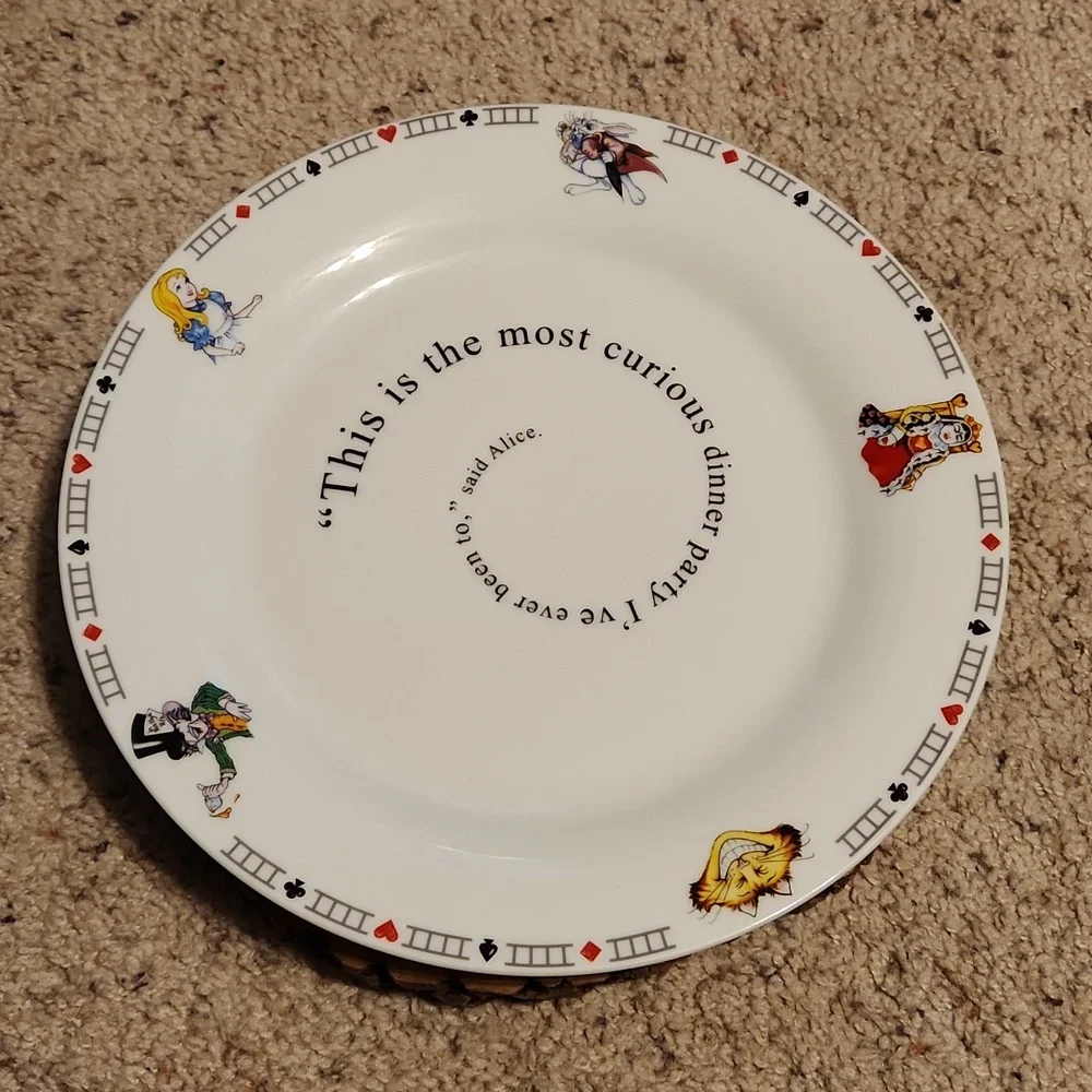 Alice in Wonderland Cafe Paul Cardew Set 2 Dinner Plates 2010 - Picture 2 of 6